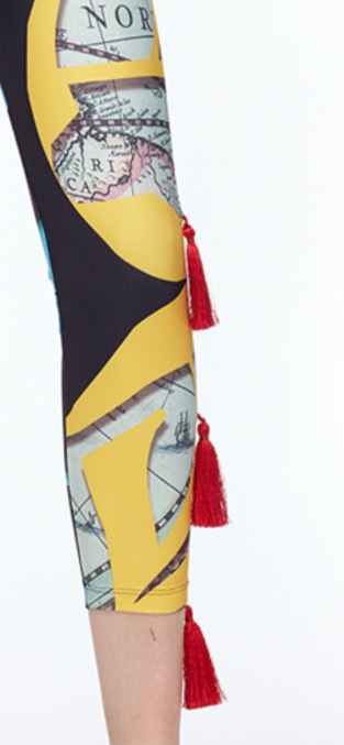 IPNG: The World At Your Paper Boat Trip Hanging Tassel Legging