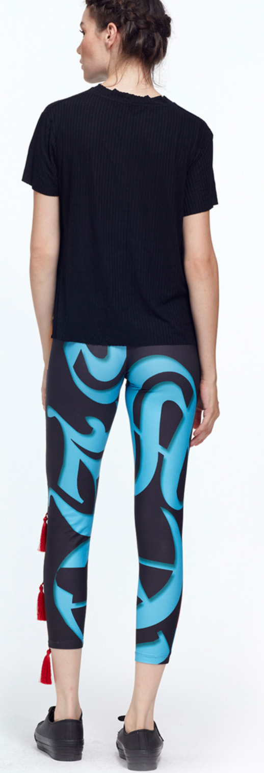 IPNG: The World At Your Paper Boat Trip Hanging Tassel Legging