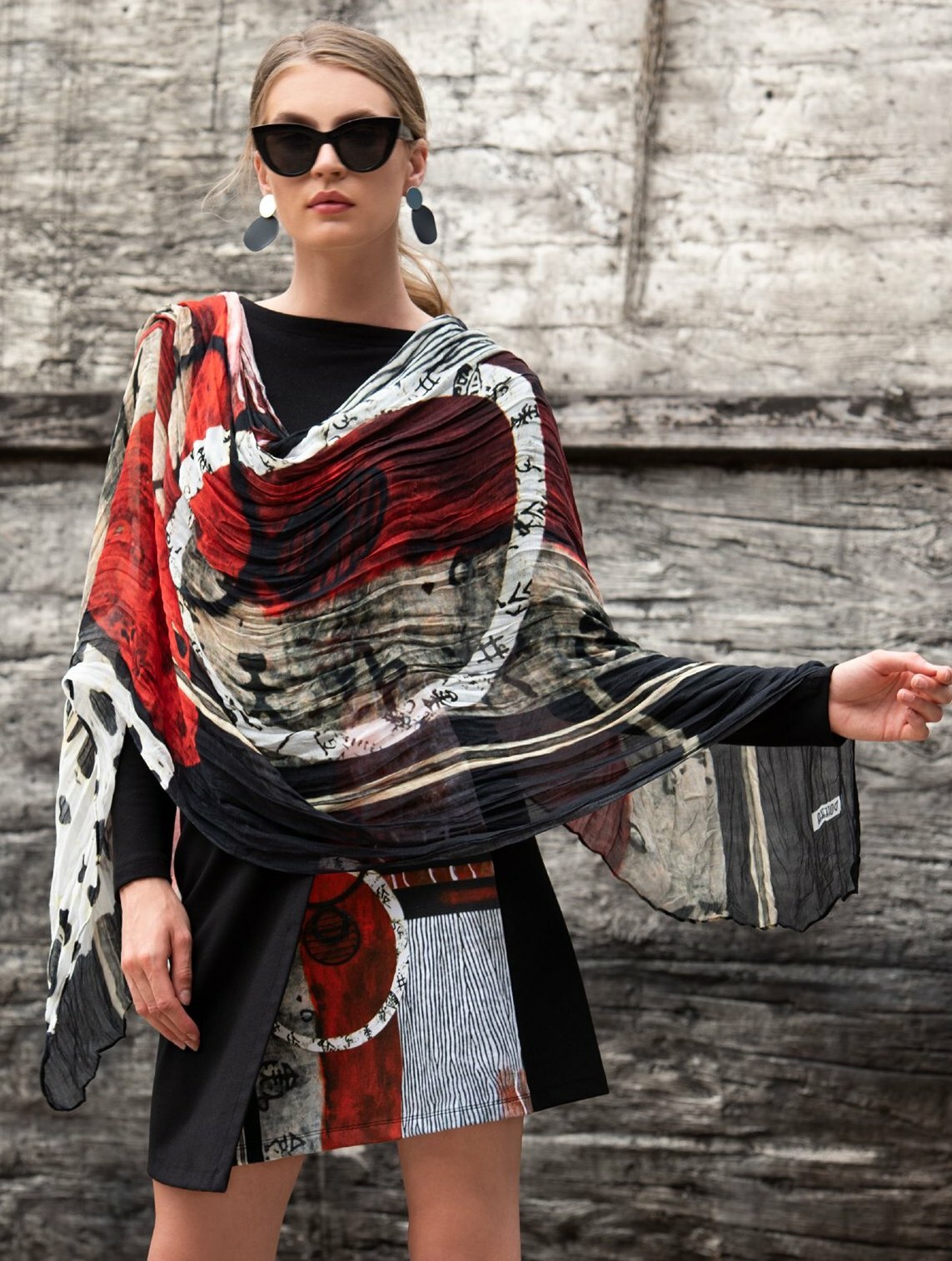 Simply Art Dolcezza: Pretty In Red Extraordinary Abstract Art Crossover Skirt (1 Left!)