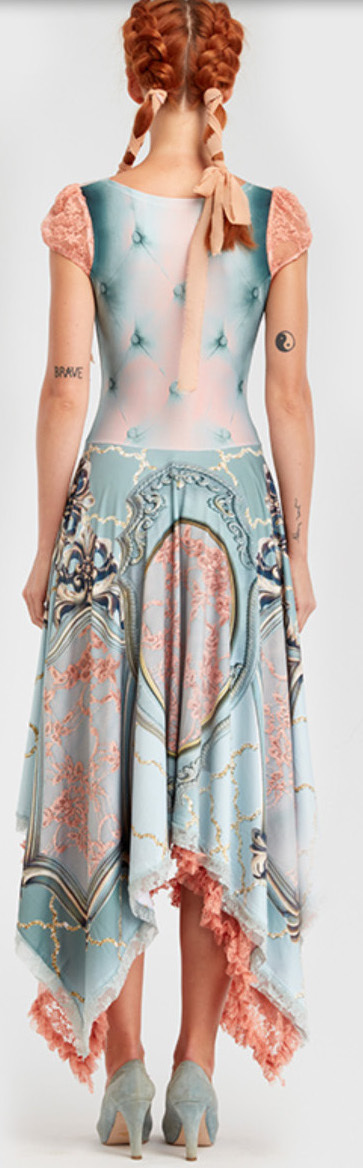 IPNG: Inna Me Rose Reflection Illusion Four Corners Dress