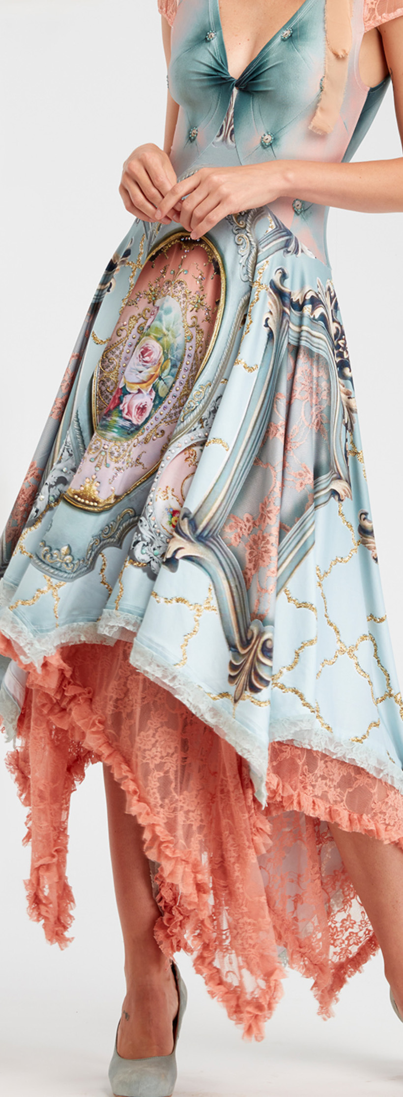 IPNG: Inna Me Rose Reflection Illusion Four Corners Dress