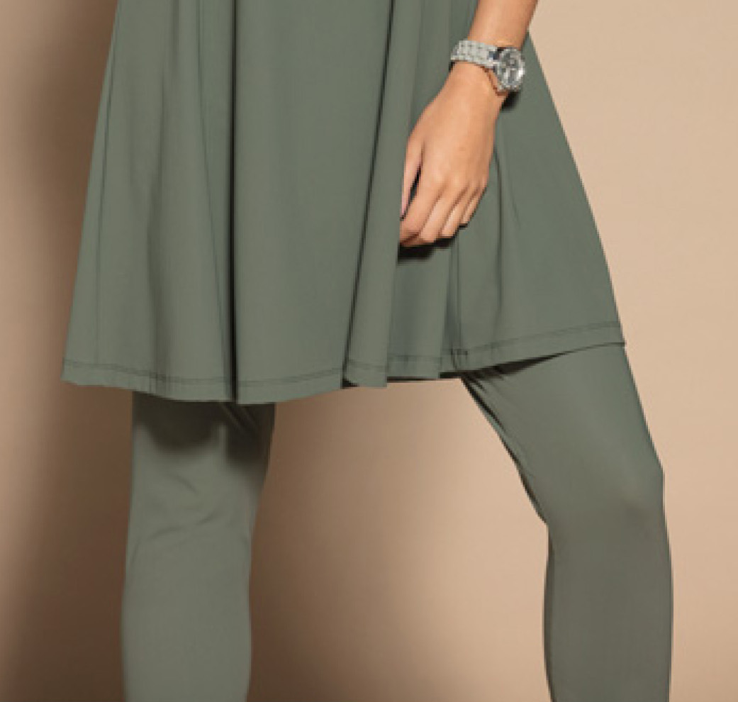 Maloka: Sleek Swirl Cropped Legging (Many Colors!)
