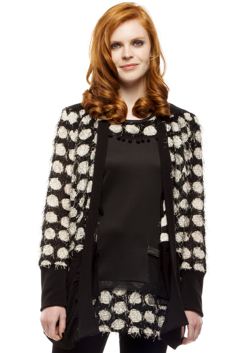 Double Jeu Paris: Peacock Throw With Sleeves DJ_GILET_DOUDOU_BLANC