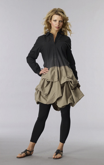 Luna Luz: Lavish Ombre Dyed Tunic/Dress (Ships Immed in White/Navy)!