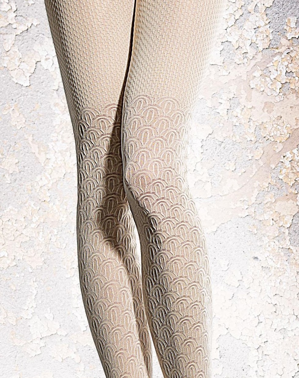 Fiore: French Creme 3D Opaque Tights