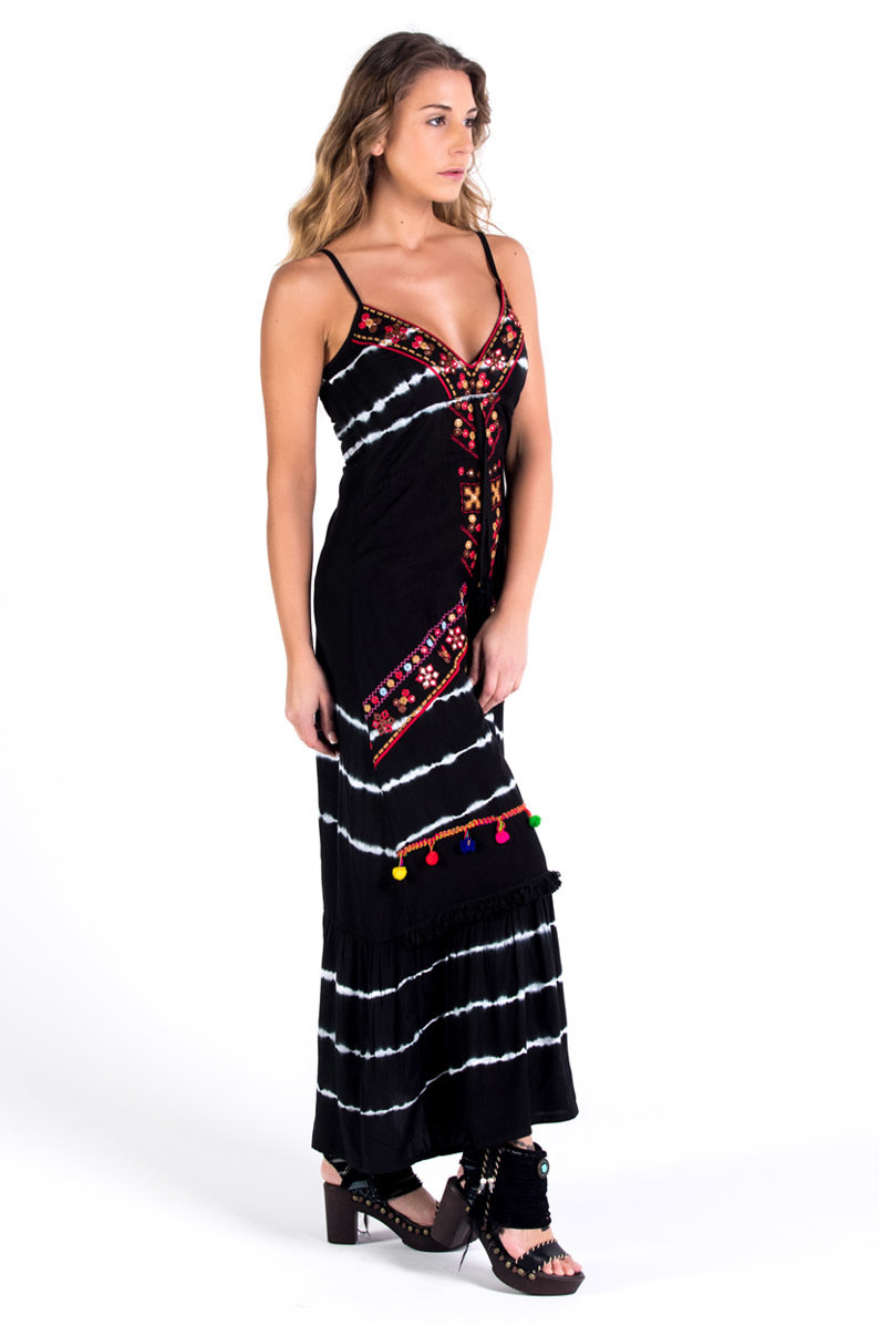 Savage Culture: Sweetheart Fringed Fit & Flare Maxi Dress Portofino II