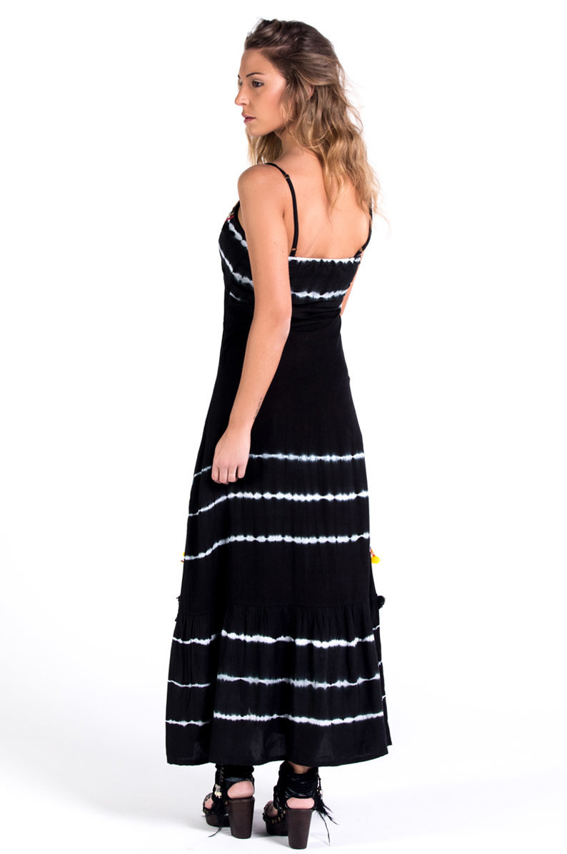 Savage Culture: Sweetheart Fringed Fit & Flare Maxi Dress Portofino II