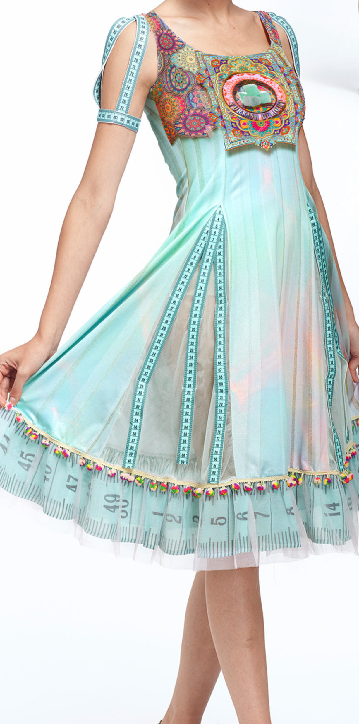 IPNG: Pastel Green Prismatic Rose Lokoometric Illusion Midi Dress IPNG_LOMD-036