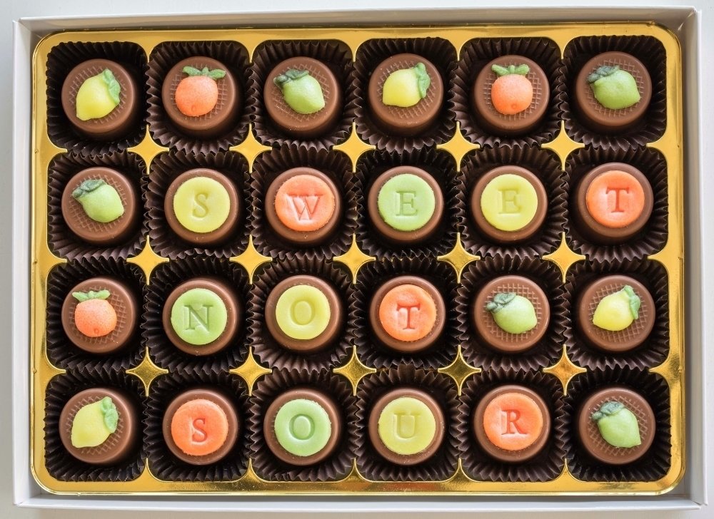 24 personalised chocs, choice of designs, fondant filling 00022