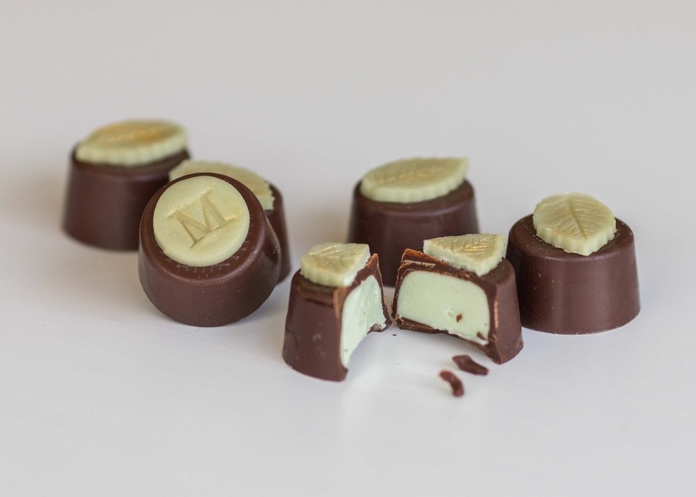Classic Mint is filled with a silky peppermint fondant.