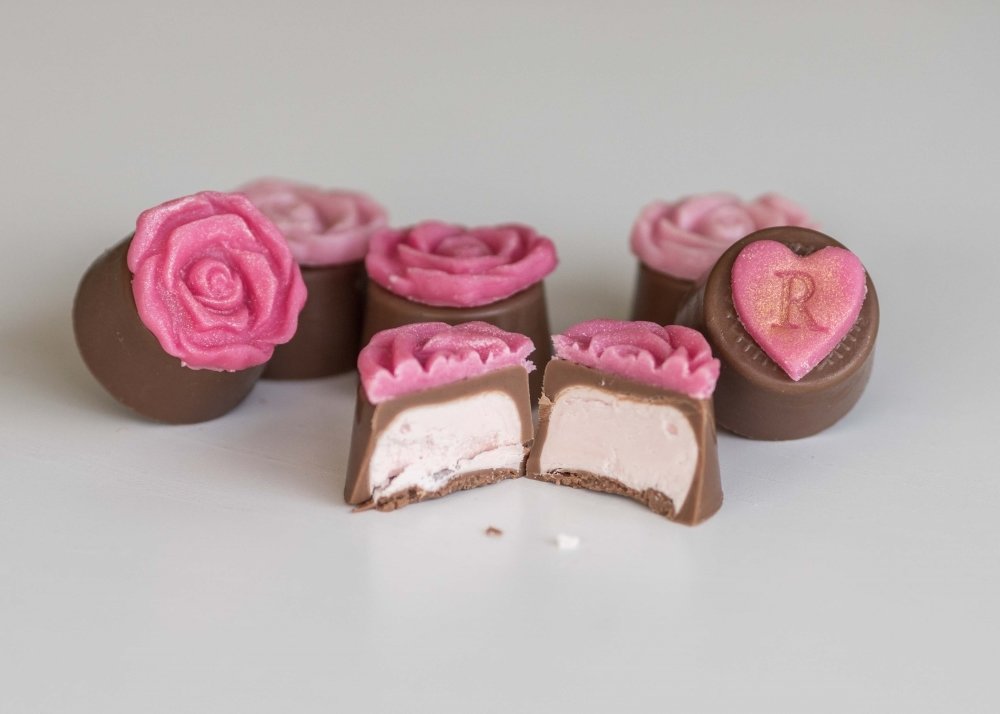 English Rose is filled with a fragrant rose flavoured fondant.