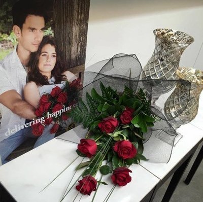 6 Long Stemmed Roses with Glamorous Wrap