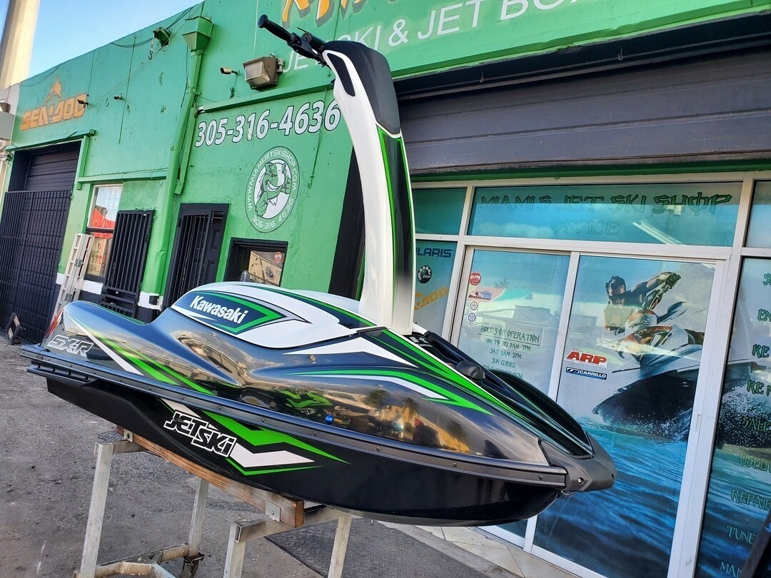 For Sale 2017 Kawasaki SXR 1500 engine 160 hp. 4 Stroke Jetski .Stand