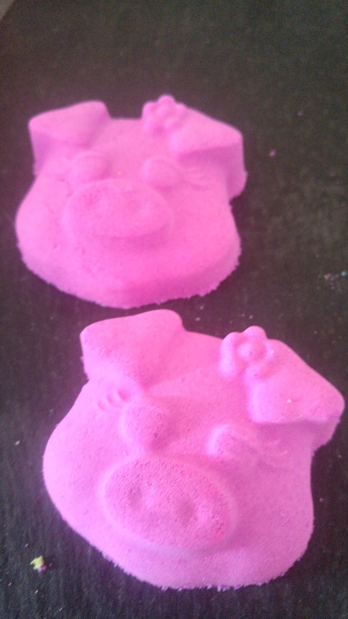 3rd cute little piggy £2 each 00109
