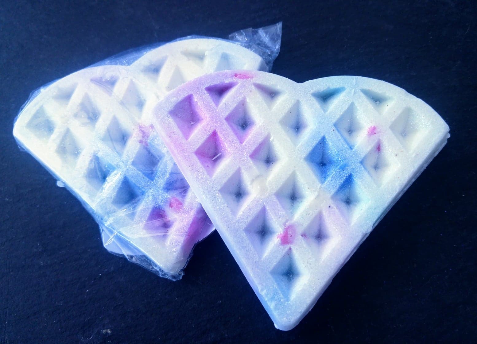 Snow Fae 1 slice of waffle £2 00146