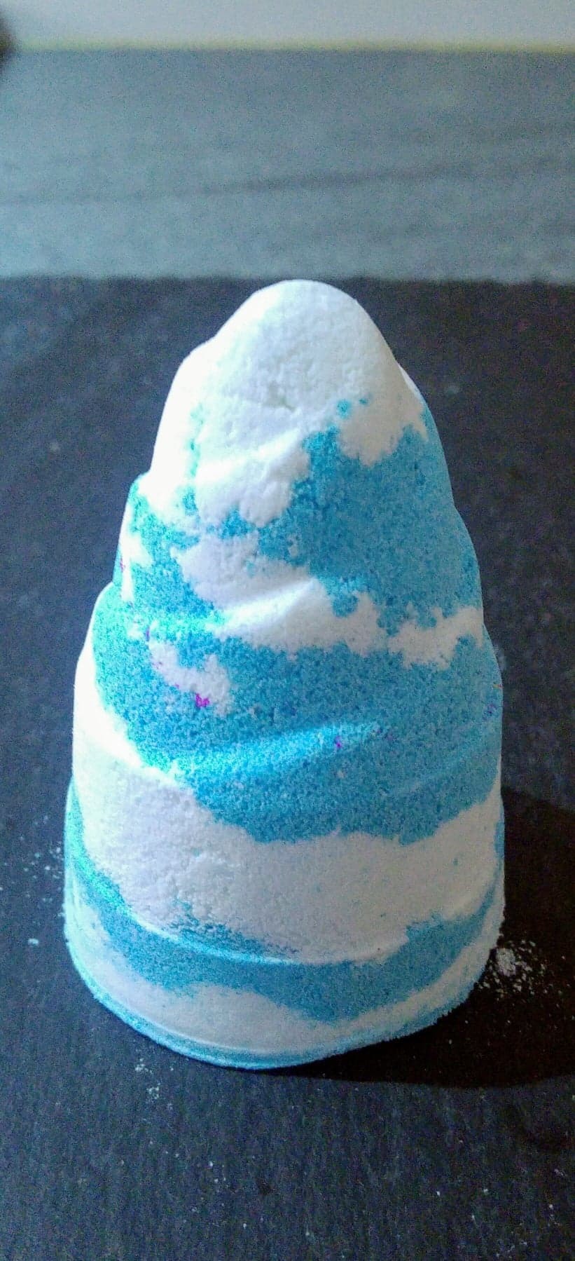 Blue & white unicorn poop 00040