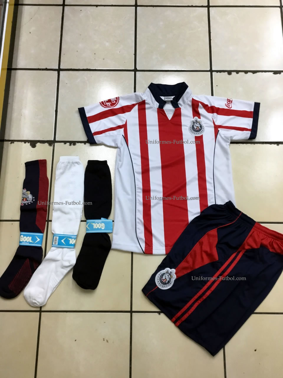 Uniforme de Futbol Local Chivas Uniforme de Futbol Local Chivas