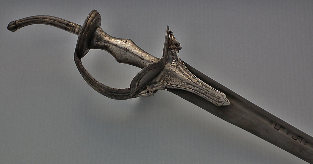 SOLD Antique 17th century Islamic Indian Mughal Damascus Steel Sword Talwar Khanda