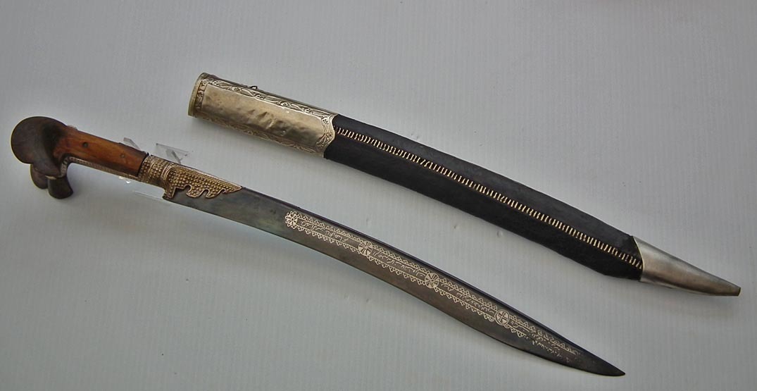 SOLD Antique 18th -19th century Turkish Ottoman Islamic Sword Yatagan Yataghan