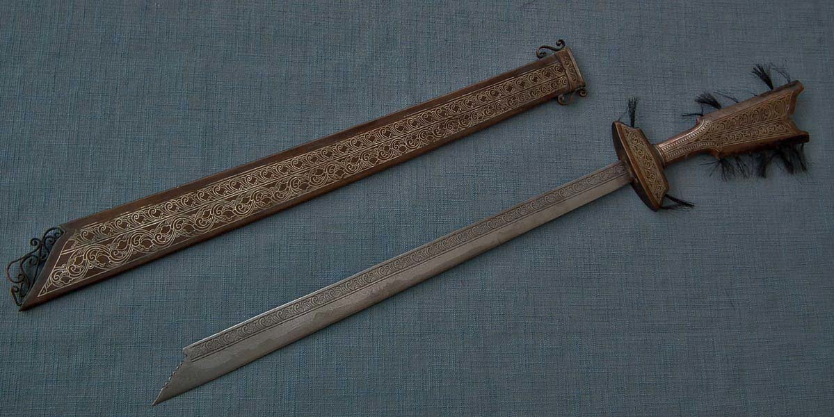 SOLD Antique Philippines Islamic Filipino Muslim Moro Chiefly Sword ...