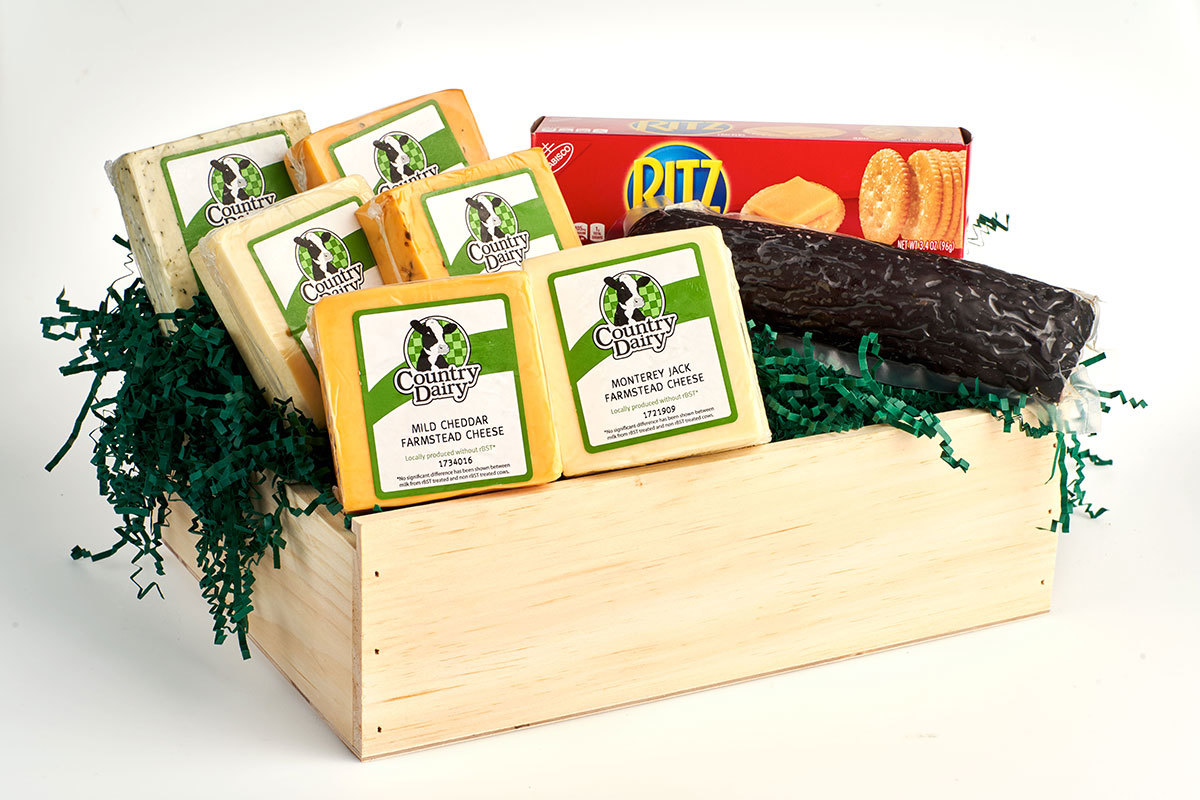 4 lb. Cheese & Sausage in Vintage Wooden Box 00005