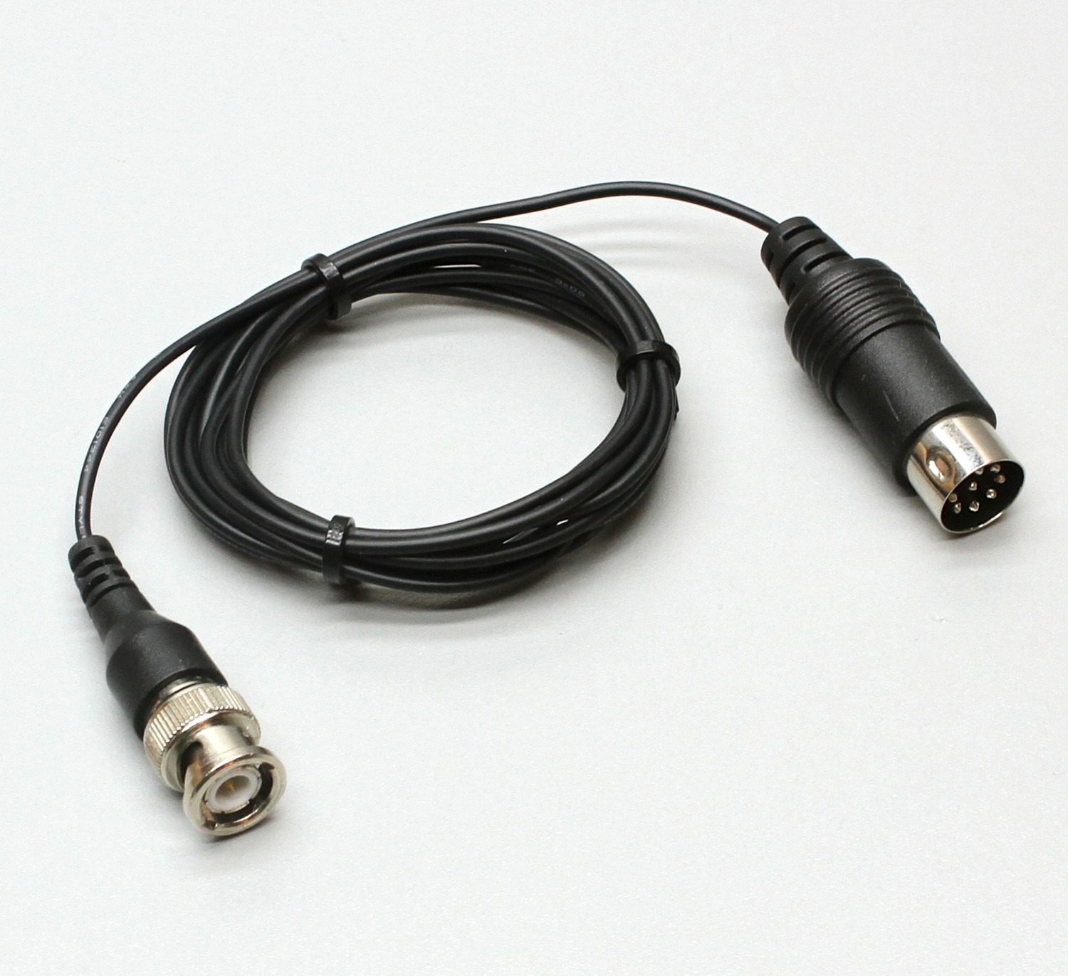 BNC to DIN 8 Adapter Cable BNC to DIN 8 Adapter Cable