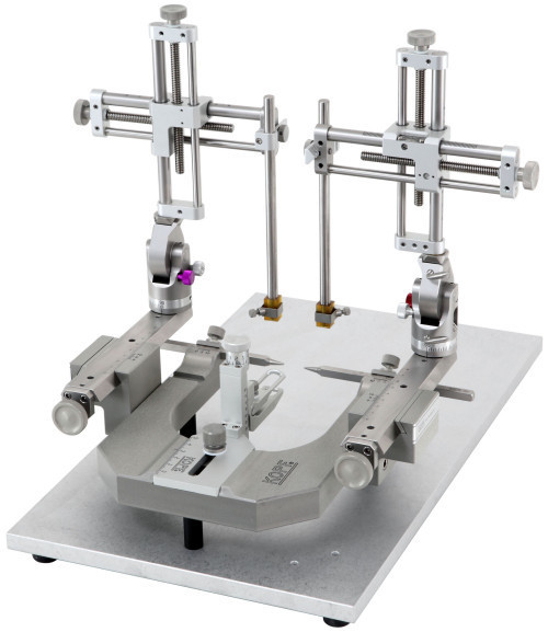 Model 902 - Dual Small Animal Stereotaxic Instrument Model 902 - Dual Small Animal Stereotaxic Instrument