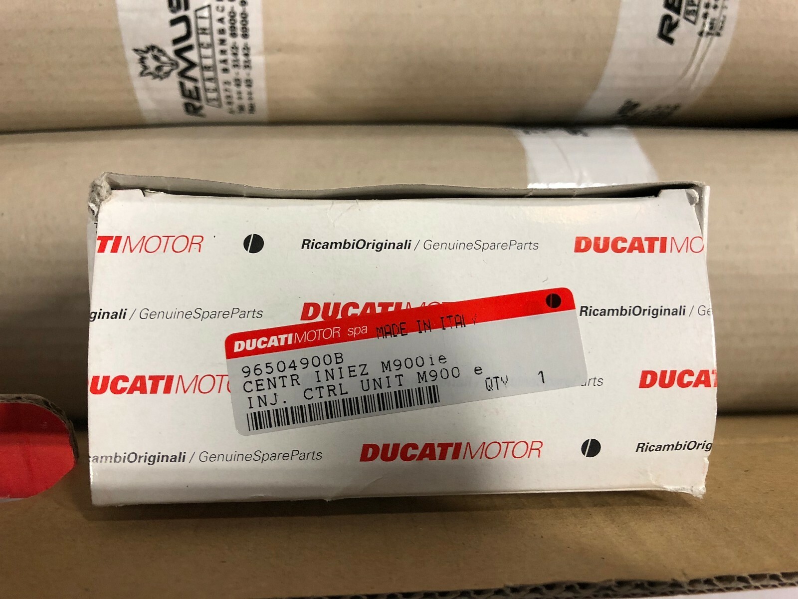 Carbon eksos til Ducati Monster