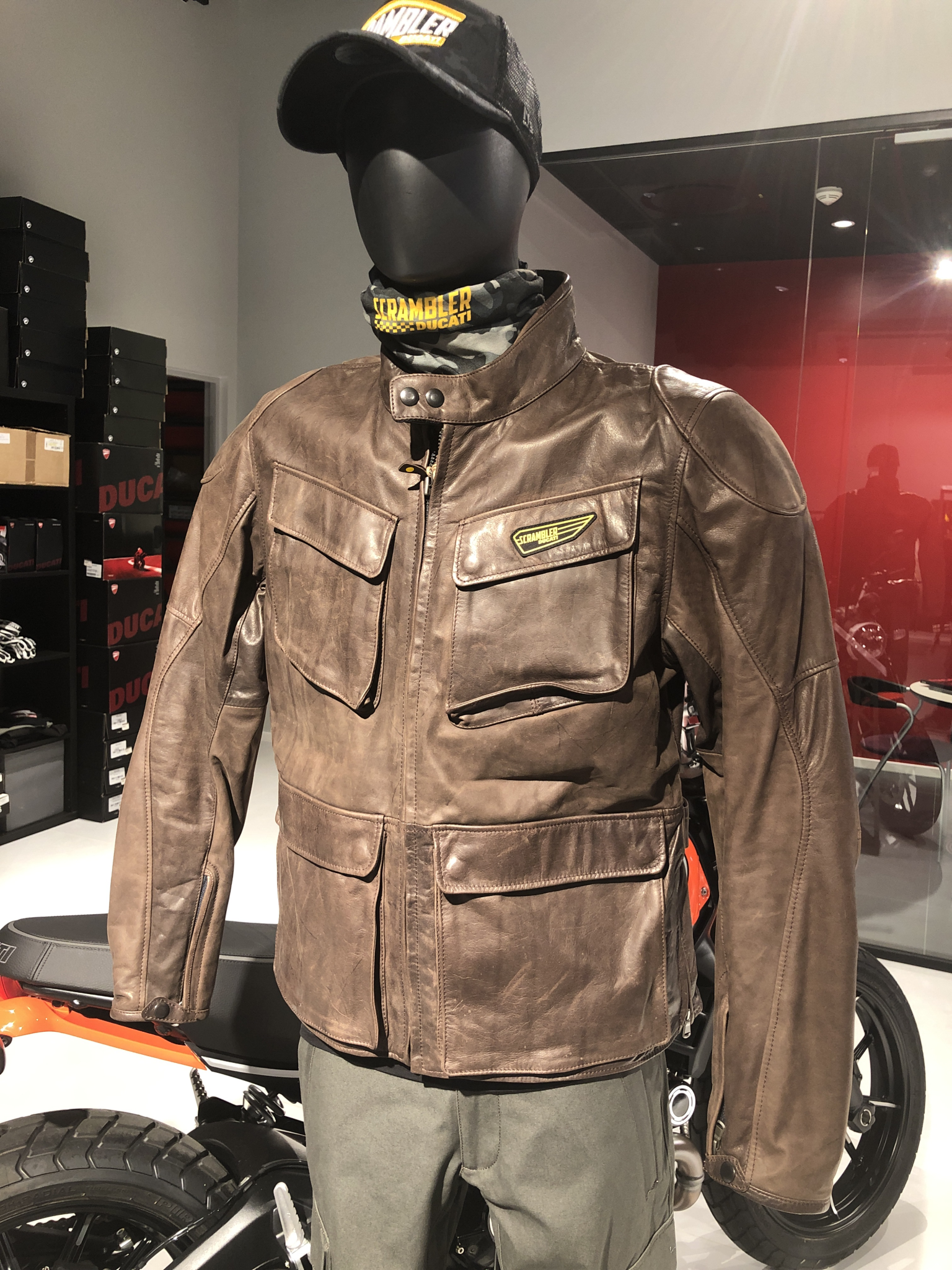 Scrambler Pelle Ducati