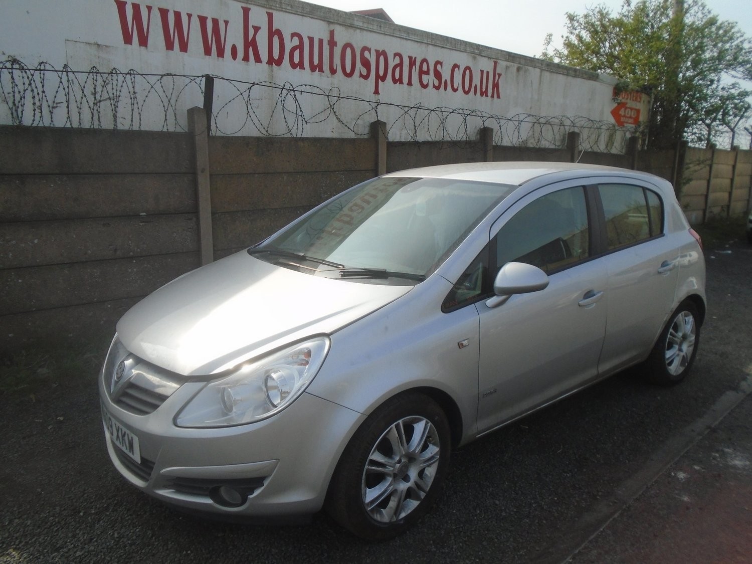 Vauxhall Corsa Design AUTO 1.4 Petrol 2009 Breaking Full 