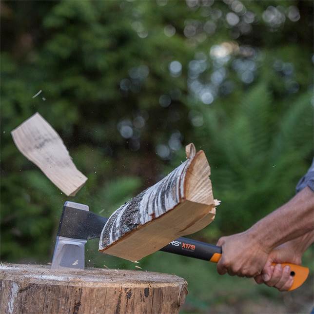 Fiskars X17 Halkaisukirves - M