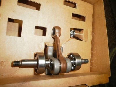 Husqvarna 42 / 242 / 246 Moottorisahan Kampiakseli 80€ / Tarjous Husqvarna 42 / 242 / 246 Moottorisahan Kampiakseli 80€ / Tarjous