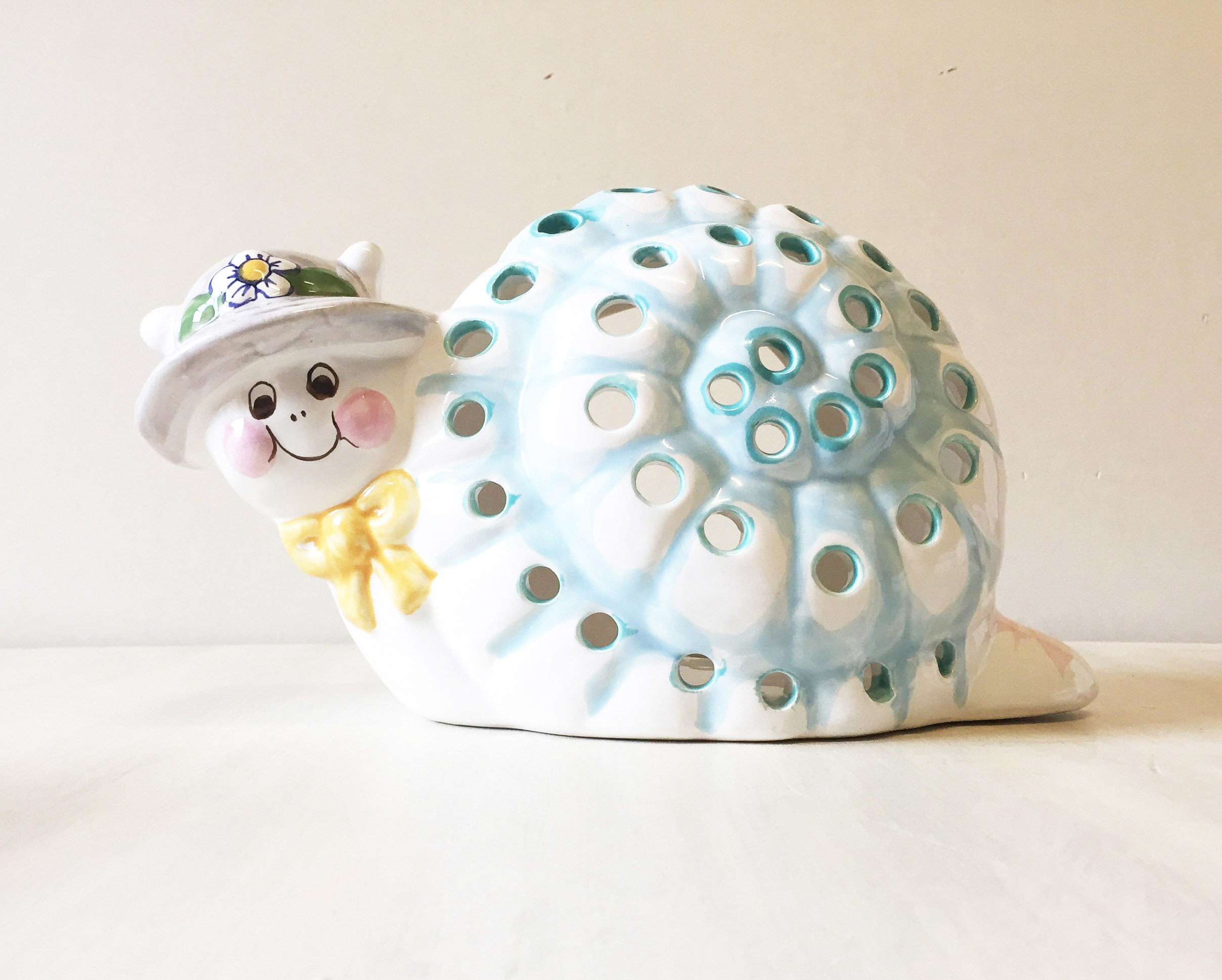 Vintage Snail lamp base 00041