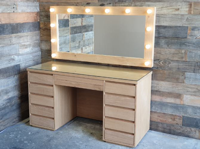 Hollywood Makeup Table Mirror