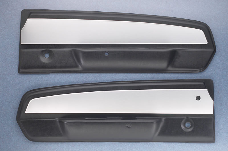 1967 Ford Mustang Deluxe Door Panel Brushed Aluminum Inserts