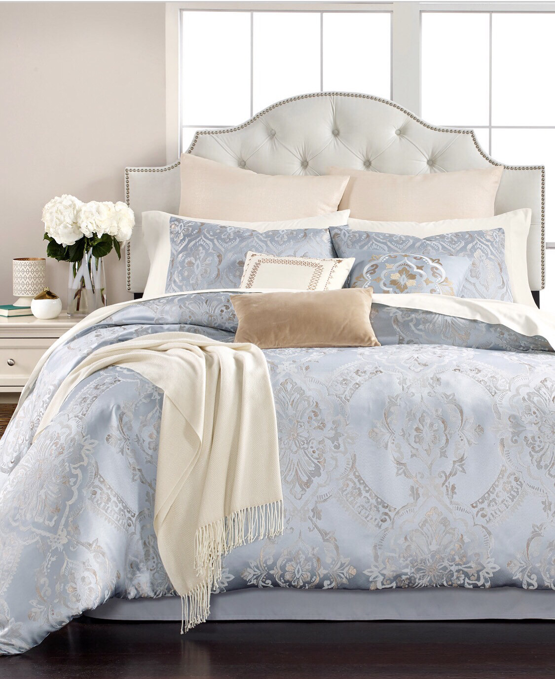 Beautiful Metallic Blue 14 Piece King Size Comforter Set
