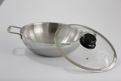 SS1 8.45 Qt. Stainless Steel Tri-Ply Covered Wok SS1 8.45 Qt. Stainless Steel Tri-Ply Covered Wok