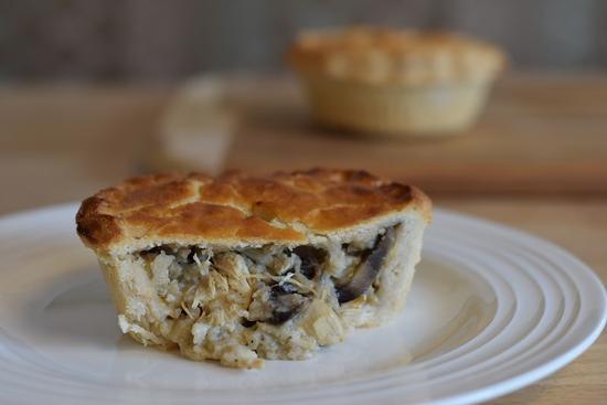 Pie Society Chicken & Mushroom Pie 9oz 025093278709