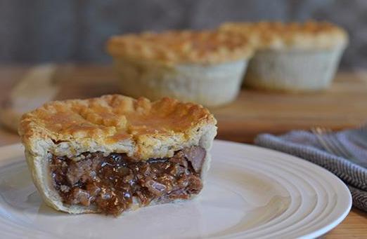 Pie Society Steak & Kidney Pie 9oz 025093278747
