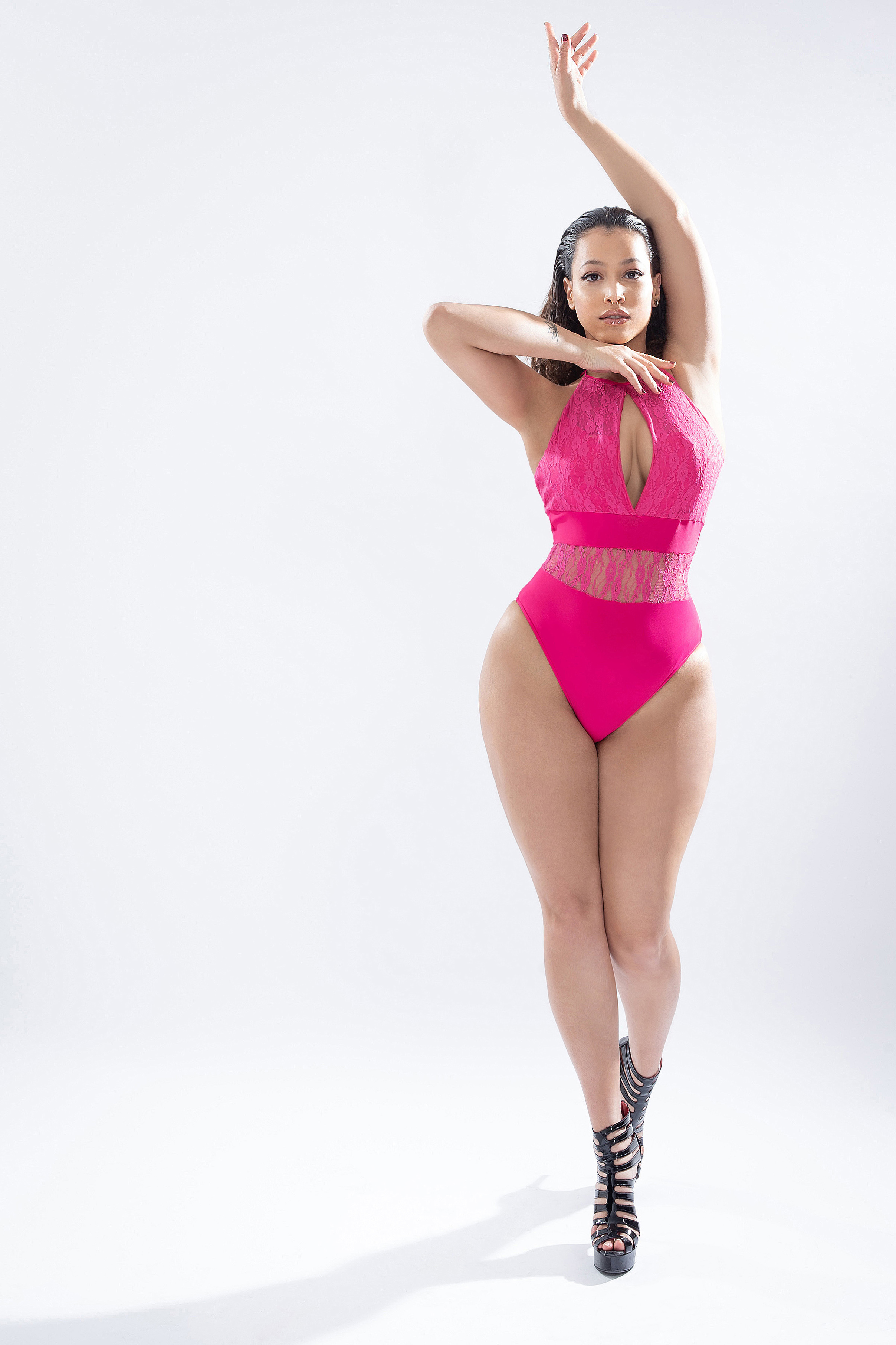 KP Body Dancer with lace C_KP_F_19_04_fuxsia