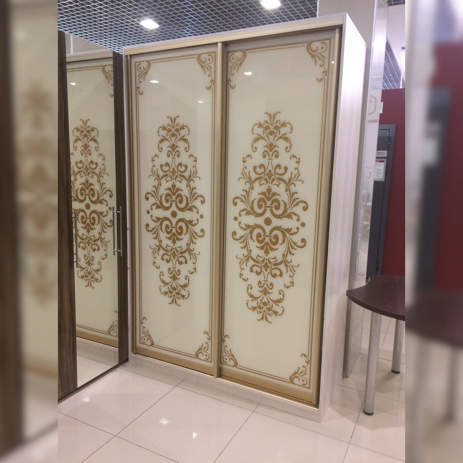 Шкафы купы распродажа во сколько открывается монетка