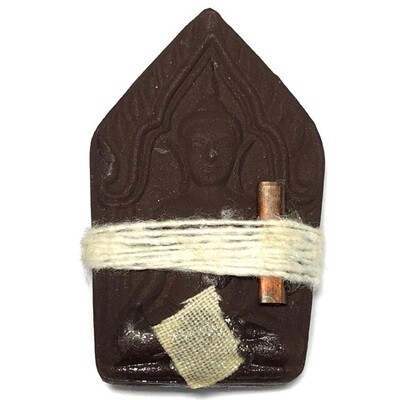 Khun Phaen Sanaeh Paya Roi Mia (Enchanting Lord of a Hundred Wives) - Nuea Wan Dam Maha Sanaeh (Black Powders) 4 Takrut + White Cloth & Cord Binding spell + Prai Oil Resins- Ajarn Apichai Decha Khun Phaen Sanaeh Paya Roi Mia (Enchanting Lord of a Hundred Wives) - Nuea Wan Dam Maha Sanaeh (Black Powders) 4 Takrut + White Cloth & Cord Binding spell + Prai Oil Resins- Ajarn Apichai Decha