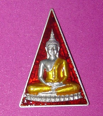 Somdej Pra Nang Paya Niramit Choke Hlang Paya Nak (Naga on rear face) - Nuea Ngern Long Ya Rachawadee (Solid Silver with enamels and painted image) - Luang Por Jaran - Wat Ampawan 2554 BE Somdej Pra Nang Paya Niramit Choke Hlang Paya Nak (Naga on rear face) - Nuea Ngern Long Ya Rachawadee (Solid Silver with enamels and painted image) - Luang Por Jaran - Wat Ampawan 2554 BE