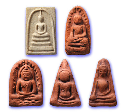 Benjapakee Collectors 'Benja Baramee' Somdej Edition - 5 Amulet Code Numbered Limited Edition Box Set - Wat Rakang Kositaram 2555 BE - 3141 Sets made Benjapakee Collectors 'Benja Baramee' Somdej Edition - 5 Amulet Code Numbered Limited Edition Box Set - Wat Rakang Kositaram 2555 BE - 3141 Sets made