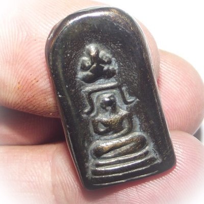 Pra Somdej + Pra Pid Ta Buddha Amulet - Nuea Lek Lai Nam Neung See Peek Malaeng Tap - Pure Lek Lai - Luang Por Huan - Wat Putai Sawan 2548 BE Pra Somdej + Pra Pid Ta Buddha Amulet - Nuea Lek Lai Nam Neung See Peek Malaeng Tap - Pure Lek Lai - Luang Por Huan - Wat Putai Sawan 2548 BE