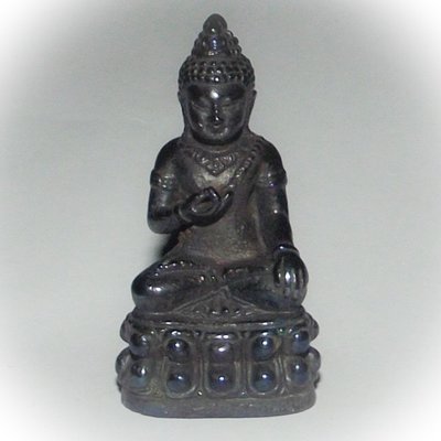 Pra Avalokiteshvara Bodhisattva Kring Sri Vichai 2549 BE - Nuea Maekasit Blessed in Pillarstone Shrine of Surat Thani - Luang Por Prohm Wat Ban Suan Pra Avalokiteshvara Bodhisattva Kring Sri Vichai 2549 BE - Nuea Maekasit Blessed in Pillarstone Shrine of Surat Thani - Luang Por Prohm Wat Ban Suan