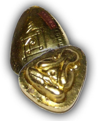 Pra Pid Ta Hlang Yant Na Boran - Nuea Boran with Gold Leaf 2 Solid Silver Takrut - LP To Wat Pradoo Chimplee 125th Anniversary Edition - Wat Tham Singto Tong with 125 Monks Blessing Only 999 Made Pra Pid Ta Hlang Yant Na Boran - Nuea Boran with Gold Leaf 2 Solid Silver Takrut - LP To Wat Pradoo Chimplee 125th Anniversary Edition - Wat Tham Singto Tong with 125 Monks Blessing Only 999 Made