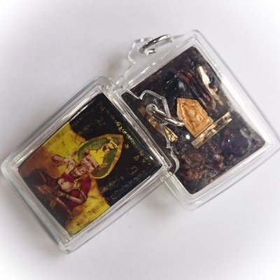 Por Gae Lersi Sak Yant (Medium Size) - Prai Powders, Khun Phaen, Ga Hlong + Ga Fak Rak Flowers, Ploi Sek Gems, 3 Takrut Maha Sanaeh from Luang Phu Bpan - Asrom Por Taw Guwen Por Gae Lersi Sak Yant (Medium Size) - Prai Powders, Khun Phaen, Ga Hlong + Ga Fak Rak Flowers, Ploi Sek Gems, 3 Takrut Maha Sanaeh from Luang Phu Bpan - Asrom Por Taw Guwen