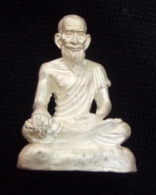 Ruesi Boroma Kroo Chiwok Gomarapaj (Jivaka) Healing Amulet Blessed by Luang Por Jaran (Wat Ampawan) - Nuea Ngern (Solid Silver) - Doctor Som Hmay - 2553 BE Ruesi Boroma Kroo Chiwok Gomarapaj (Jivaka) Healing Amulet Blessed by Luang Por Jaran (Wat Ampawan) - Nuea Ngern (Solid Silver) - Doctor Som Hmay - 2553 BE