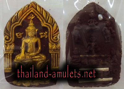 Pra Khun Phaen Nuang Bpal Sabprer Nuea Pong Prai Pised with 7 Kuman, Pearls, Takrut Ngu Lueam, Paetch Payatorn +Hua Jai Khun Phaen (7 Takrut) 'Nia Kajia Maha Sanaeh' 2554 - Luang Phu In (599 made) Pra Khun Phaen Nuang Bpal Sabprer Nuea Pong Prai Pised with 7 Kuman, Pearls, Takrut Ngu Lueam, Paetch Payatorn +Hua Jai Khun Phaen (7 Takrut) 'Nia Kajia Maha Sanaeh' 2554 - Luang Phu In (599 made)